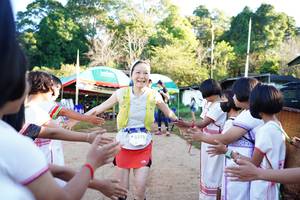 BIB: 3370
                            <button type="button" onclick="openModal(18991483)" class="btn btn-primary btn-sm float-right btn-popup" data-toggle="modal" data-target=".modal-high-quality">
                        <i class="fas fa-shopping-cart"></i> Add to Cart
                    </button>
                                            <button type="button" onclick="isThisMe(18991483, true)" class="btn btn-success btn-sm float-right btn-popup btn-isme hidden" data-toggle="tooltip" data-placement="bottom" title="นี่คือรูปของคุณใช่ไหม คลิกที่นี่เพื่อเอาเข้าอัลบั้ม">
                        <i class="fas fa-plus"></i> Add to album
                    </button>
                    <button type="button" onclick="isThisMe(18991483, false)" class="btn btn-warning btn-sm float-right btn-popup btn-isnotme hidden">
                        <i class="fas fa-ban"></i> Remove from album
                    </button>